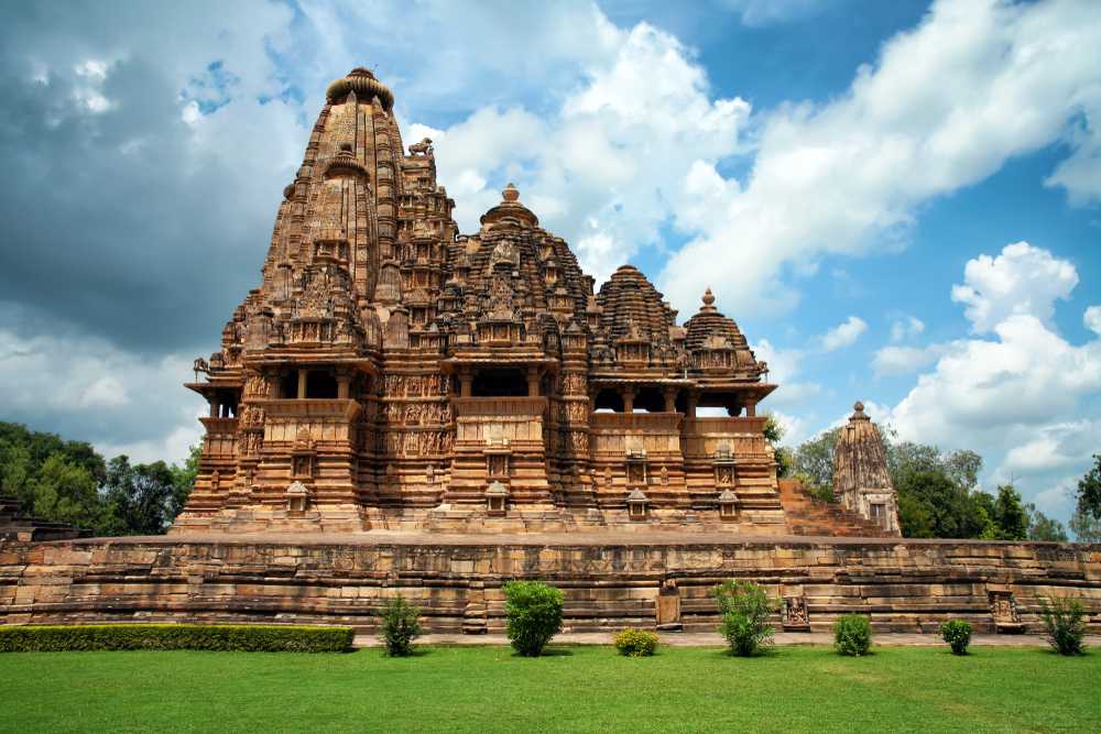 tourist spot around khajuraho