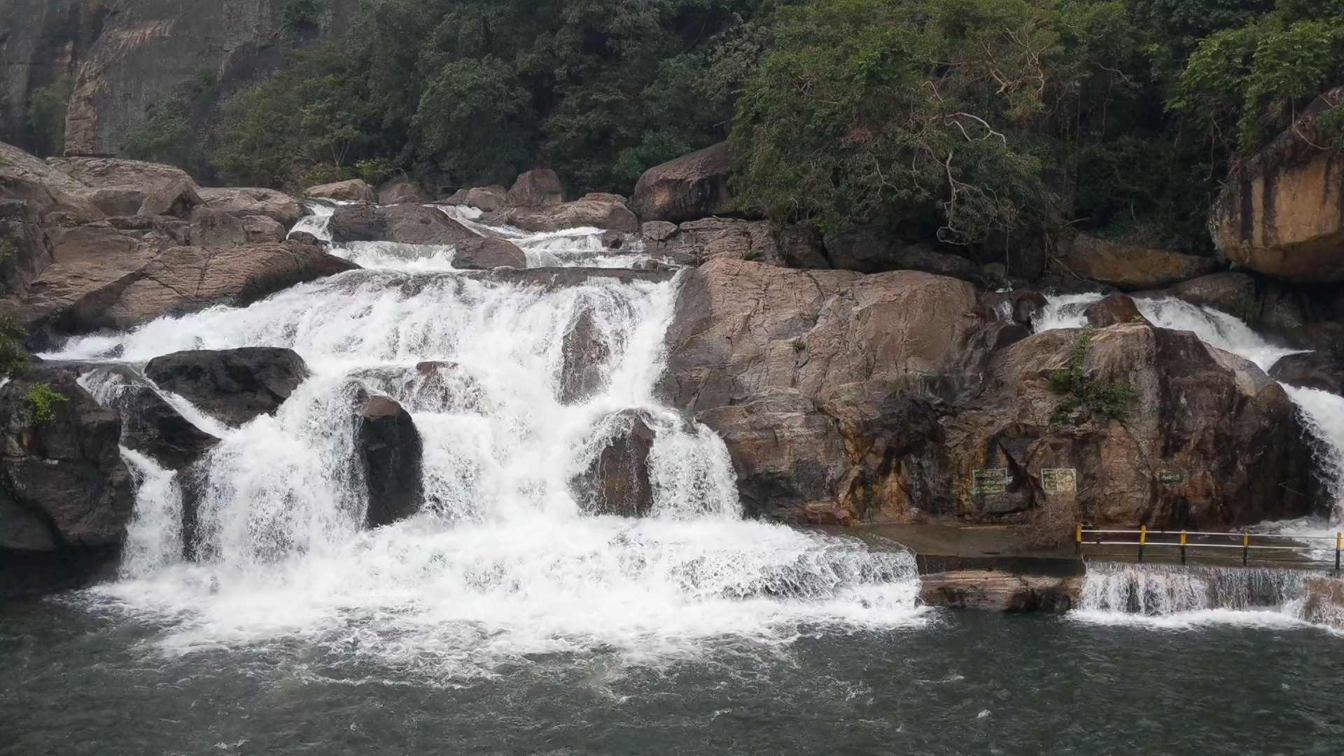 manimuthar tourist places