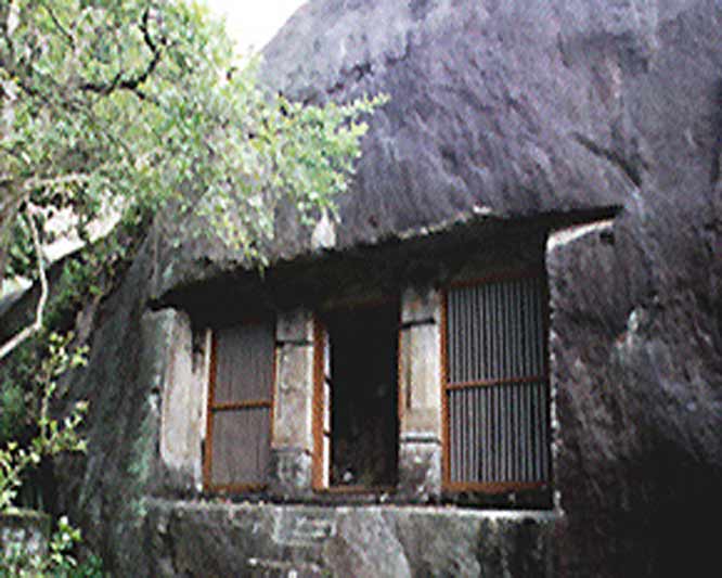 KaviyoorRockCutCaveTemple