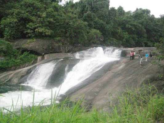 NilamburTrekkingCamping